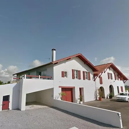 Loustaou Holiday home