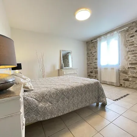 Holiday home Loustaou