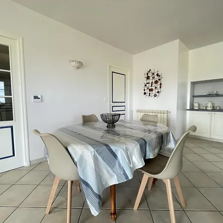 Holiday home Loustaou *